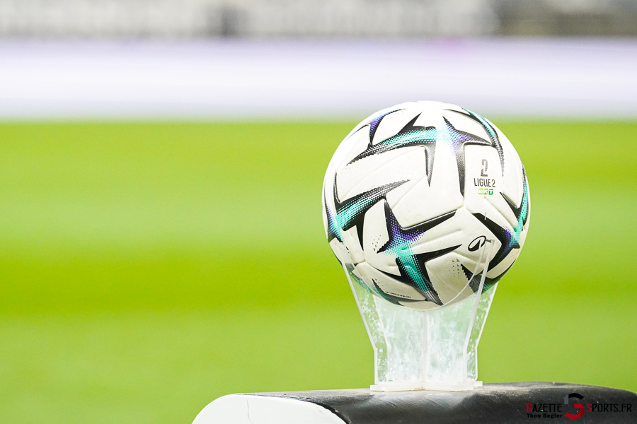 amiens sc v clermont foot 63 ligue 2 bkt journée 22 amiens