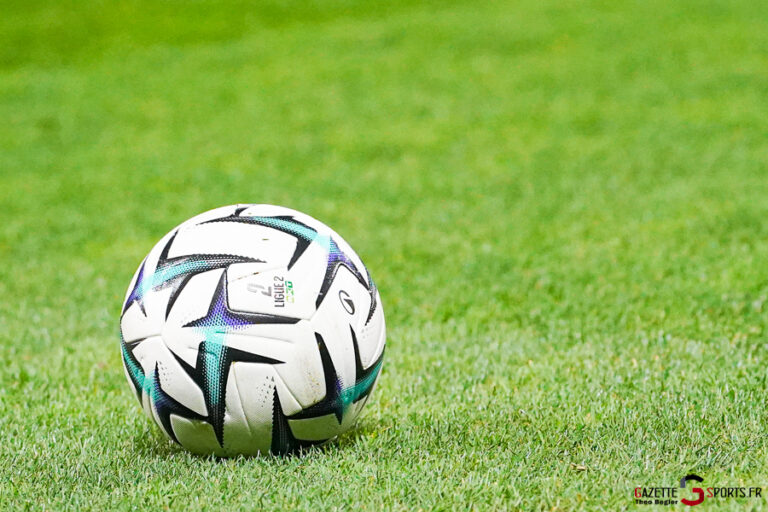 amiens sc v clermont foot 63 ligue 2 bkt journée 22 amiens