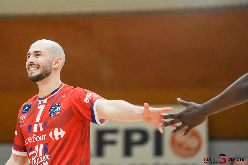 volleyball amiens belaing coupe de france 1 8 gazette sport alexis cazeel 17