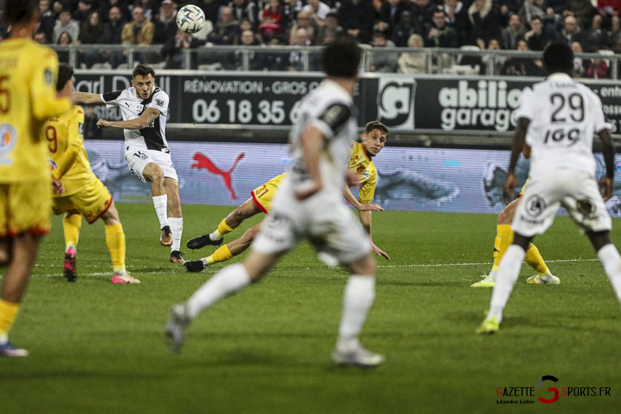 football ligue 2 amiens sc vs le mans 020 leandre leber gazettesports