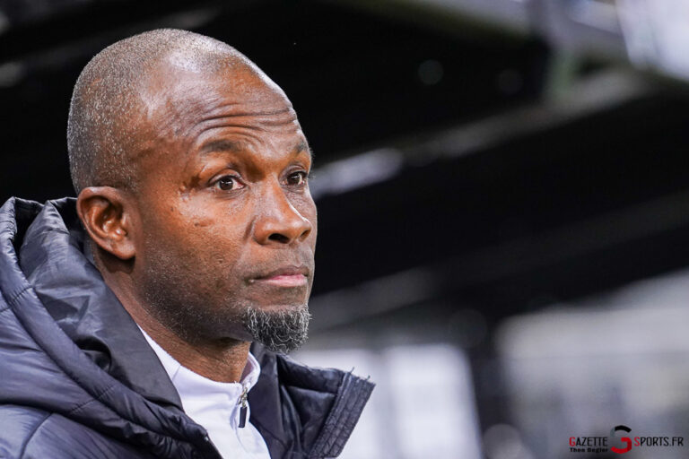 amiens sc v estac troyes ligue 2 bkt journée 25 amiens