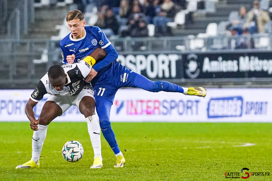 amiens sc v estac troyes ligue 2 bkt journée 25 amiens