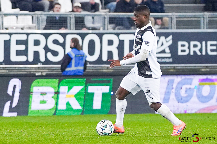 amiens sc v estac troyes ligue 2 bkt journée 25 amiens