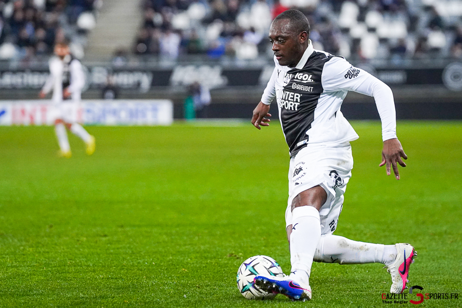 amiens sc v estac troyes ligue 2 bkt journée 25 amiens