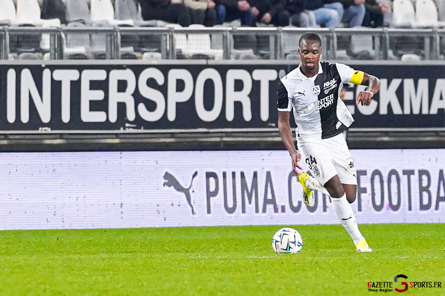 amiens sc v estac troyes ligue 2 bkt journée 25 amiens