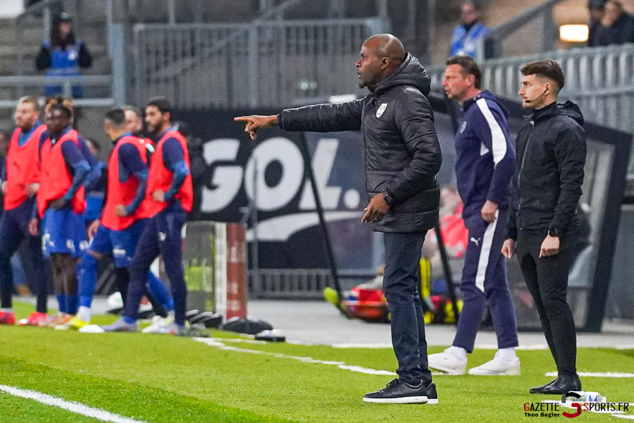 amiens sc v estac troyes ligue 2 bkt journée 25 amiens