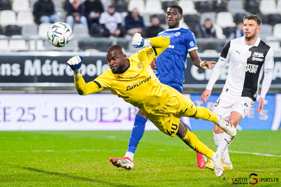 amiens sc v estac troyes ligue 2 bkt journée 25 amiens