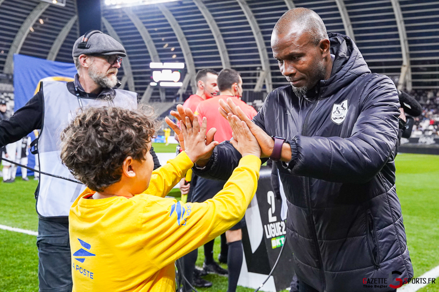 amiens sc v estac troyes ligue 2 bkt journée 25 amiens