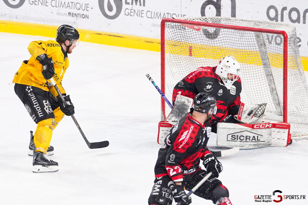 hockey sur glace ligue magnus playoffs quarts de finale match 6 gothiques amiens dragons rouen gazette sports theo begler 007