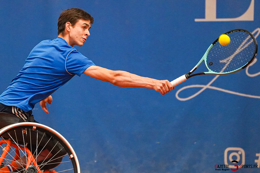 mario roque v marijn bruinooge tournoi international tennis fauteuil amiens