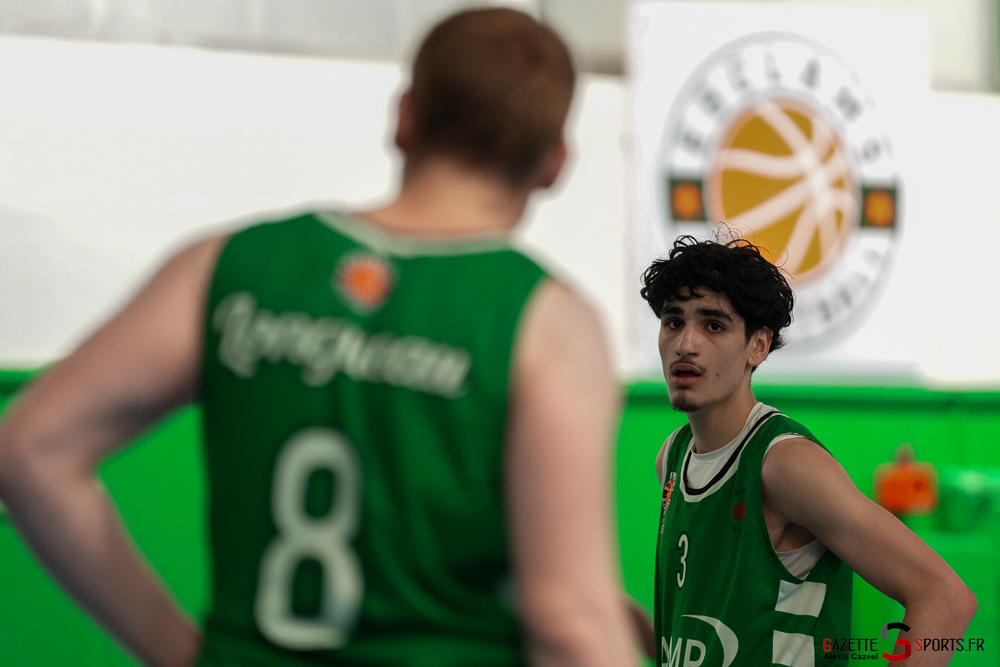 basketball prenat esclamb cambrai j21 gazettesports alexis cazeel 38