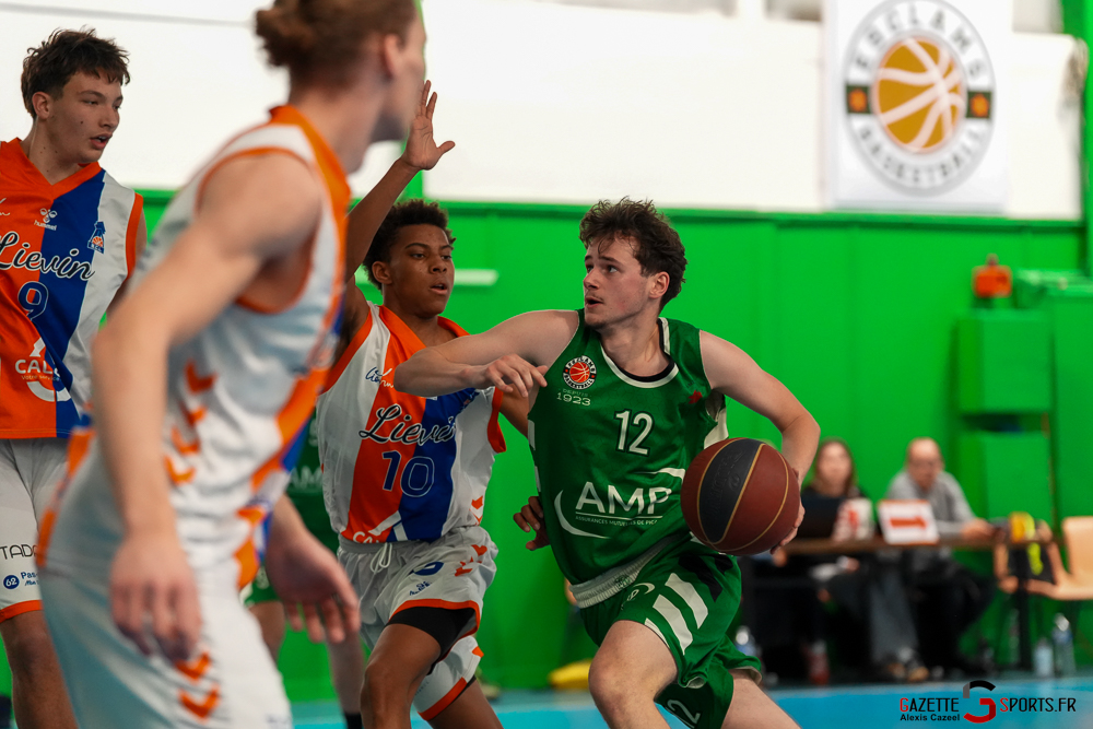 basketball prenat esclamb cambrai j21 gazettesports alexis cazeel 39