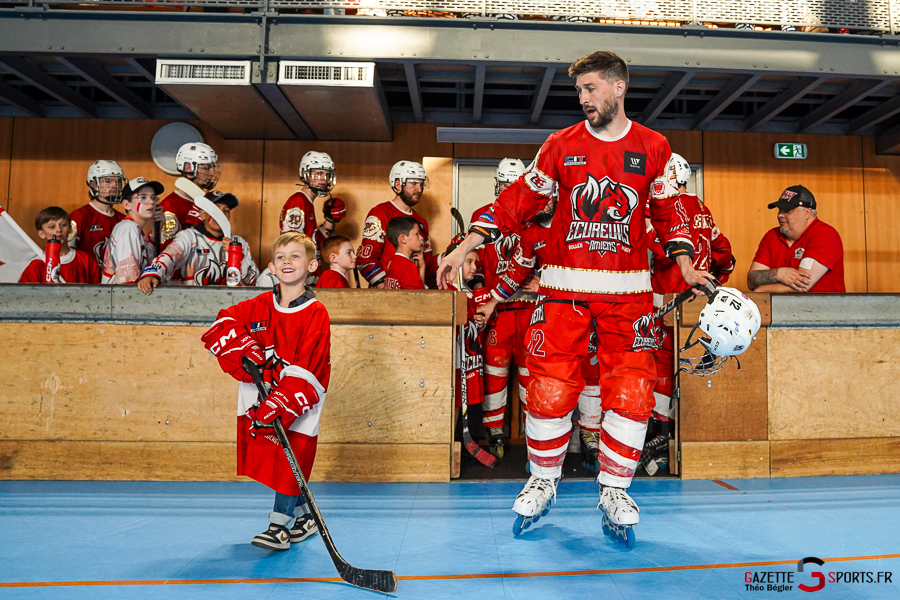 roller hockey nationale 1 1/2 finale playoffs match 2 : &Eacute;cureuils d&rsquo;amiens v corsaires de la teste
