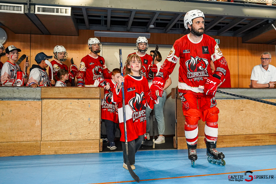 roller hockey nationale 1 1/2 finale playoffs match 2 : &Eacute;cureuils d&rsquo;amiens v corsaires de la teste