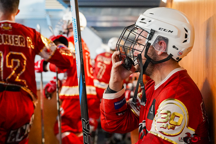 roller hockey nationale 1 1/2 finale playoffs match 2 : &Eacute;cureuils d&rsquo;amiens v corsaires de la teste