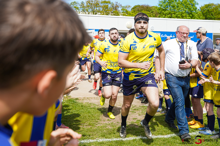 rugby f&eacute;d&eacute;rale 3 1/32e de finale playoffs match aller : rc ami&eacute;nois v strasbourg alsace rugby