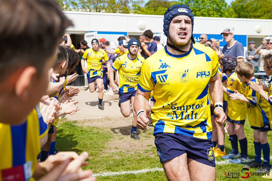 rugby f&eacute;d&eacute;rale 3 1/32e de finale playoffs match aller : rc ami&eacute;nois v strasbourg alsace rugby