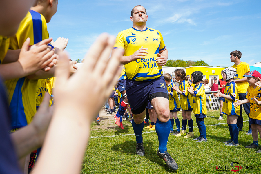 rugby f&eacute;d&eacute;rale 3 1/32e de finale playoffs match aller : rc ami&eacute;nois v strasbourg alsace rugby