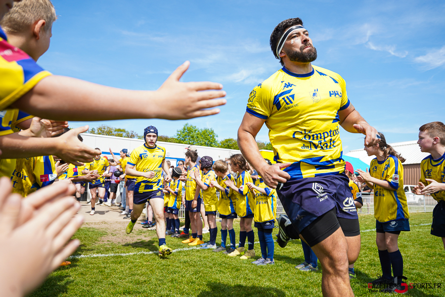 rugby f&eacute;d&eacute;rale 3 1/32e de finale playoffs match aller : rc ami&eacute;nois v strasbourg alsace rugby