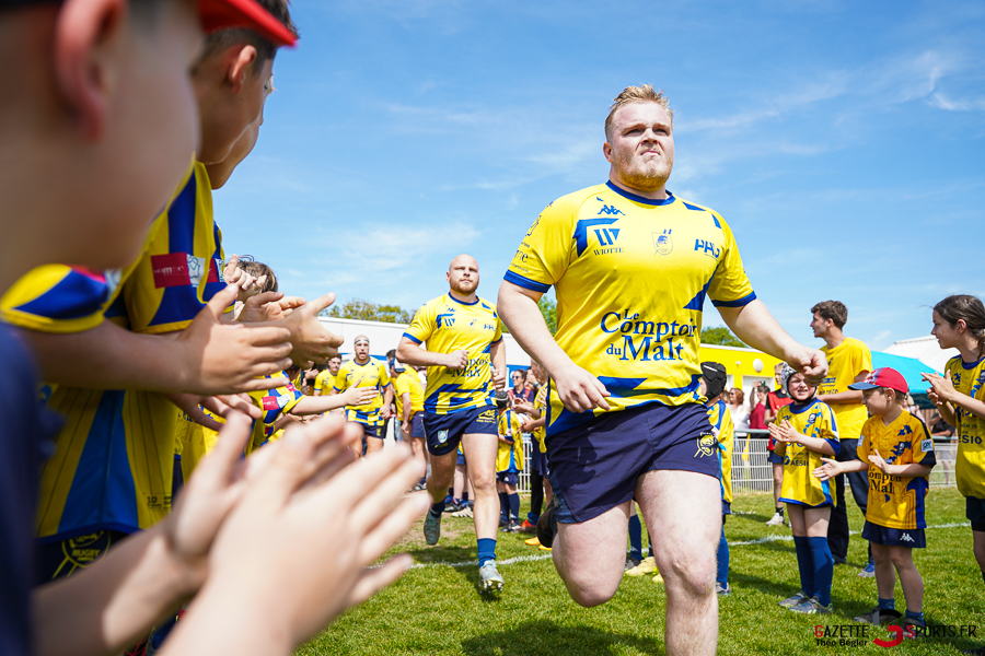rugby f&eacute;d&eacute;rale 3 1/32e de finale playoffs match aller : rc ami&eacute;nois v strasbourg alsace rugby
