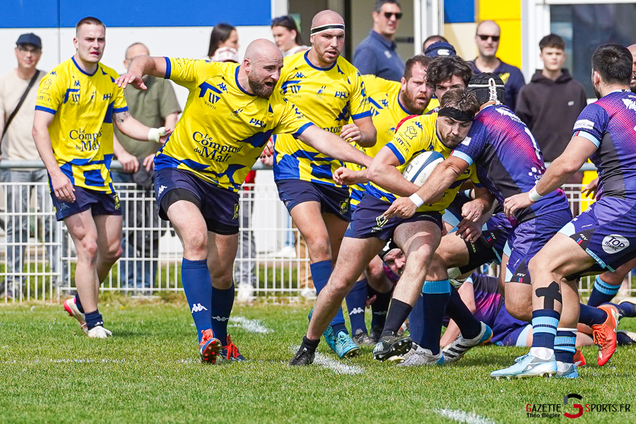 rugby f&eacute;d&eacute;rale 3 1/32e de finale playoffs match aller : rc ami&eacute;nois v strasbourg alsace rugby