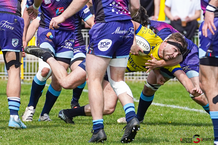 rugby f&eacute;d&eacute;rale 3 1/32e de finale playoffs match aller : rc ami&eacute;nois v strasbourg alsace rugby