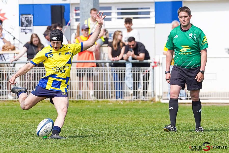 rugby f&eacute;d&eacute;rale 3 1/32e de finale playoffs match aller : rc ami&eacute;nois v strasbourg alsace rugby