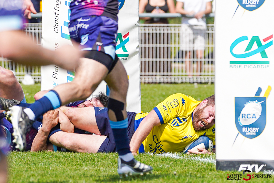 rugby f&eacute;d&eacute;rale 3 1/32e de finale playoffs match aller : rc ami&eacute;nois v strasbourg alsace rugby