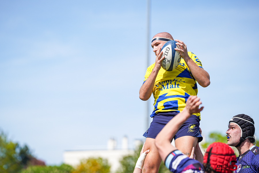 rugby f&eacute;d&eacute;rale 3 1/32e de finale playoffs match aller : rc ami&eacute;nois v strasbourg alsace rugby