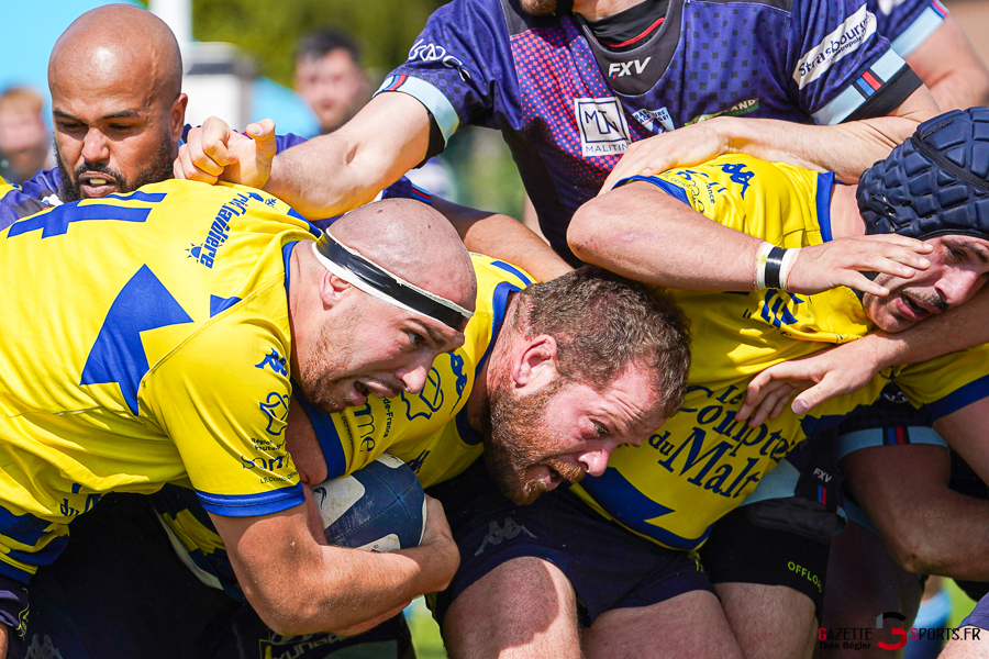rugby f&eacute;d&eacute;rale 3 1/32e de finale playoffs match aller : rc ami&eacute;nois v strasbourg alsace rugby