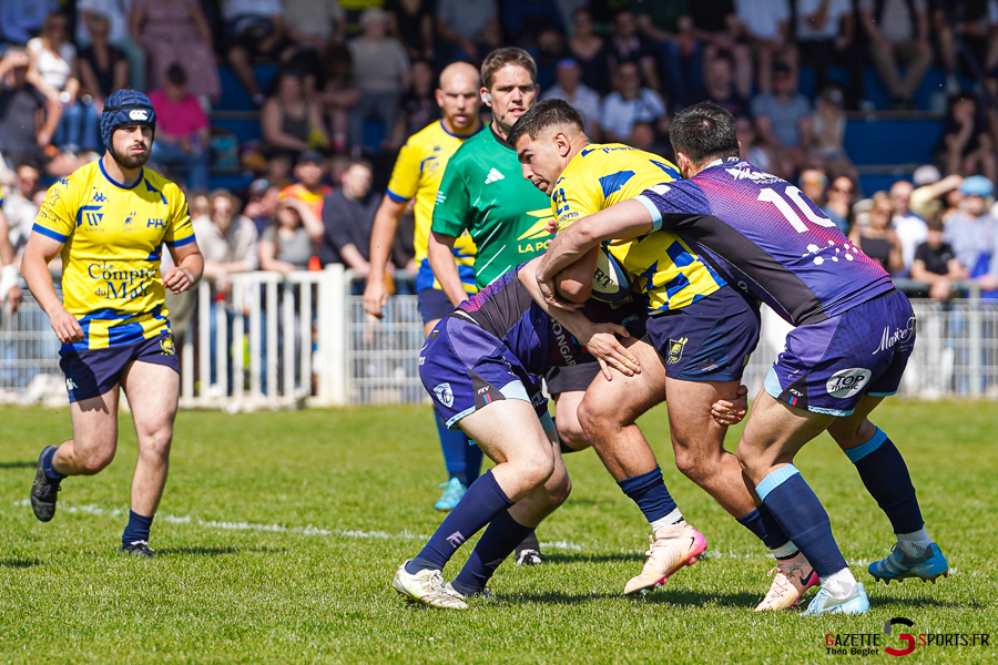 rugby f&eacute;d&eacute;rale 3 1/32e de finale playoffs match aller : rc ami&eacute;nois v strasbourg alsace rugby