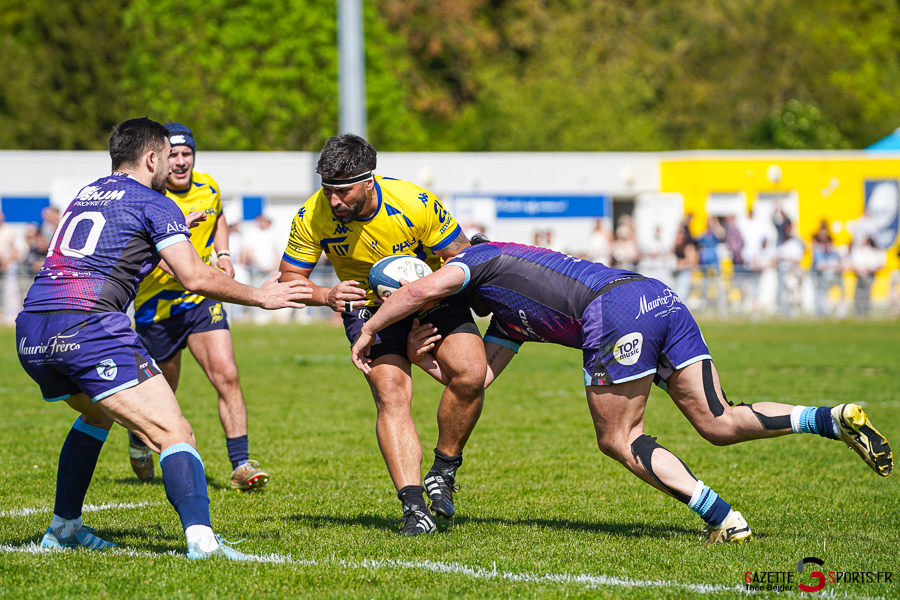 rugby f&eacute;d&eacute;rale 3 1/32e de finale playoffs match aller : rc ami&eacute;nois v strasbourg alsace rugby