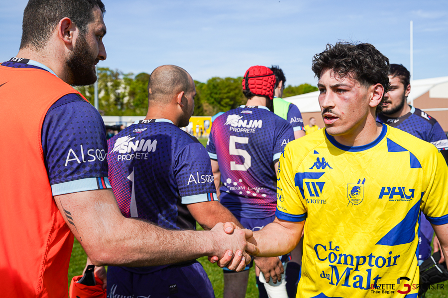 rugby f&eacute;d&eacute;rale 3 1/32e de finale playoffs match aller : rc ami&eacute;nois v strasbourg alsace rugby