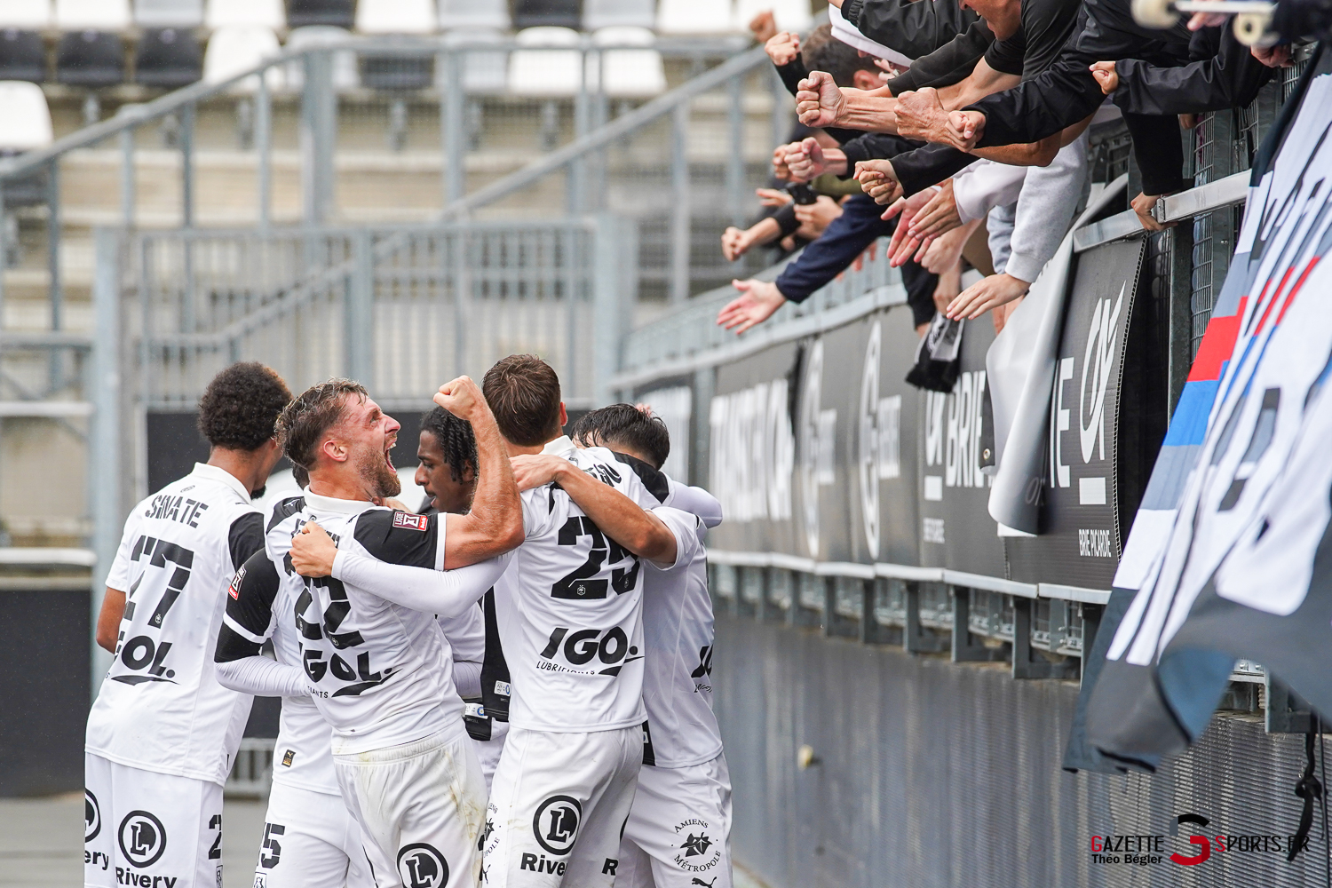 football (ligue 3 betclic journée 4) : amiens sc v fc versailles 78