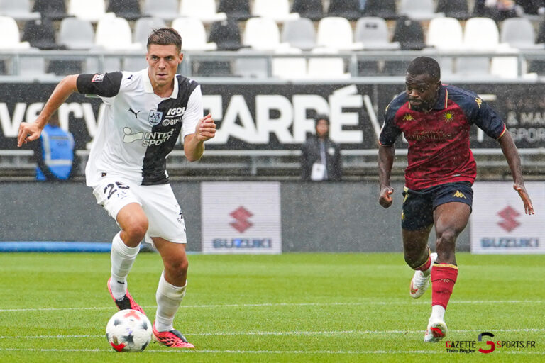 football (ligue 3 betclic journée 4) : amiens sc v fc versailles 78