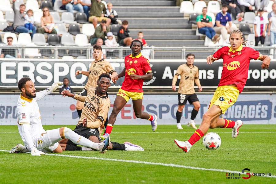 football (ligue 3 betclic journée 7) : amiens sc v us orléans