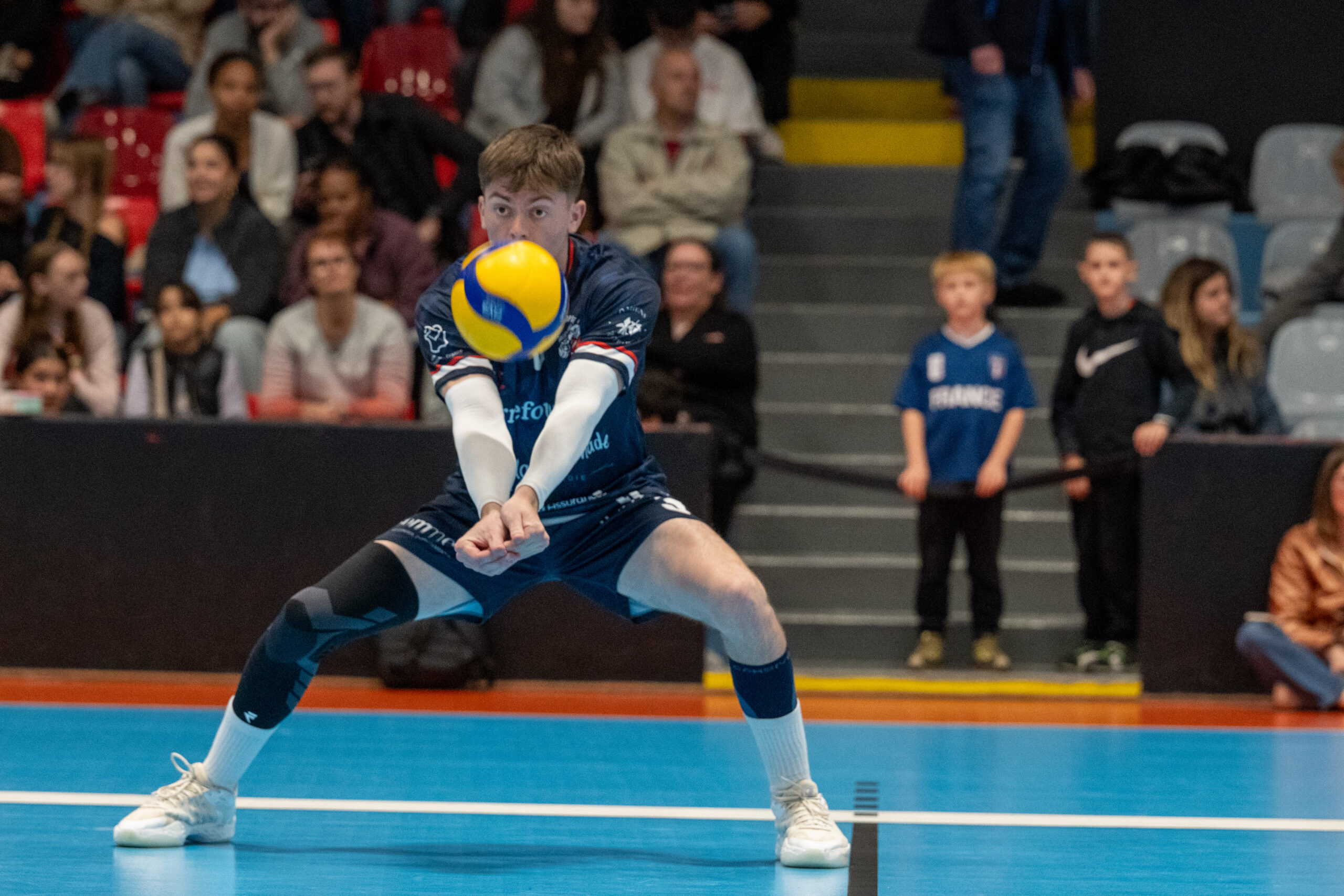 Volley-ball AMVB - Cesson j04